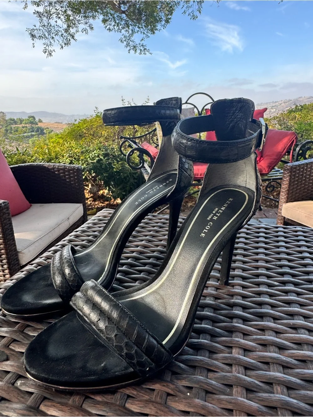 Kenneth Cole New York Black Leather Ankle Strap Heels Size 9